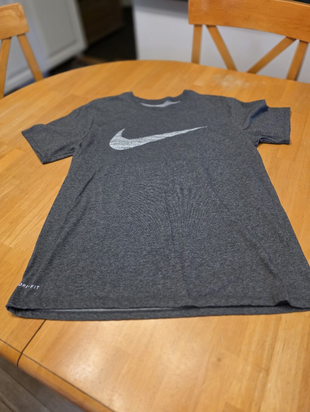 Nike Men’s Dri-FIT Charcoal Gray Short-Sleeve Tee